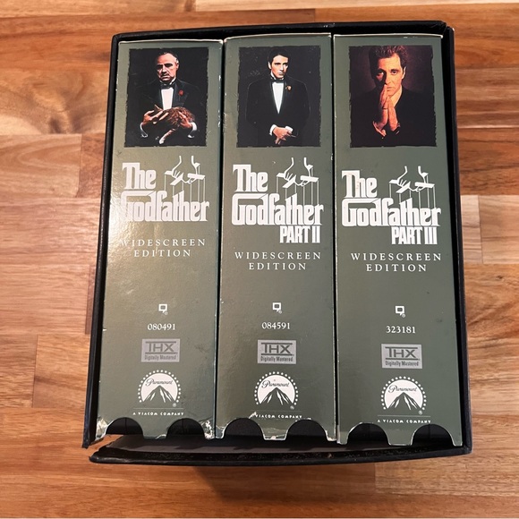 The Godfather Trilogy Collection VHS Tapes  and Box Set 1997 L021022 Used - Picture 3 of 4